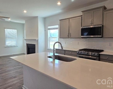 13033 Garren View Lane - Photo Thumbnail 2