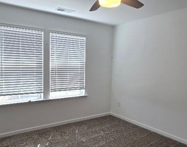 13033 Garren View Lane - Photo Thumbnail 16