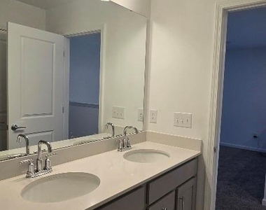 13033 Garren View Lane - Photo Thumbnail 18