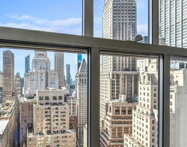 Wall Street - Photo Thumbnail 6
