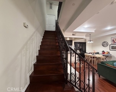 631 E Magnolia - Photo Thumbnail 19