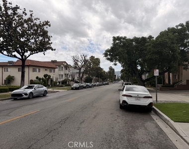 631 E Magnolia - Photo Thumbnail 1