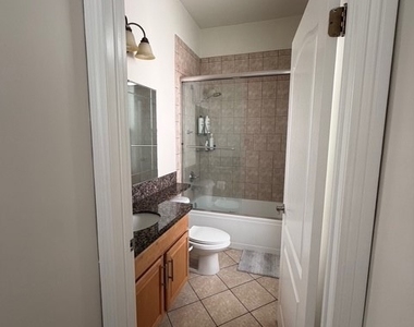 631 E Magnolia - Photo Thumbnail 16
