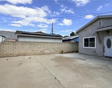 656 E I - Photo Thumbnail 11