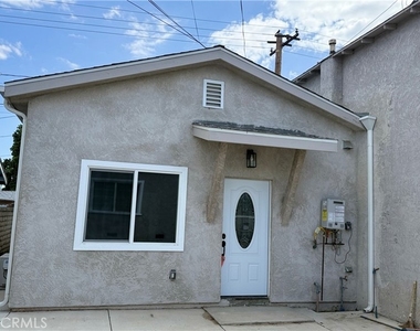 656 E I - Photo Thumbnail 12