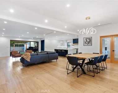 4627 Ethel Ave - Photo Thumbnail 4