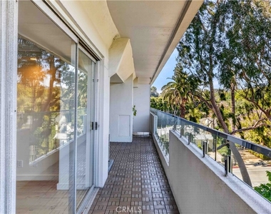 838 N Doheny - Photo Thumbnail 27