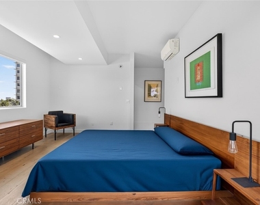 838 N Doheny - Photo Thumbnail 19