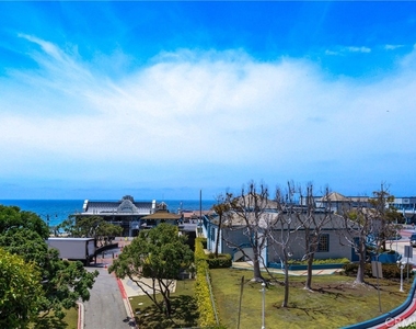 665 The Village - Photo Thumbnail 30
