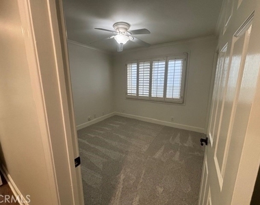 3571 Carnation - Photo Thumbnail 16