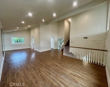 3571 Carnation - Photo Thumbnail 21