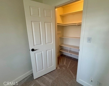3571 Carnation - Photo Thumbnail 32