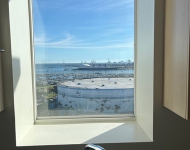 388 E Ocean - Photo Thumbnail 2