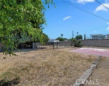 823 Filbert - Photo Thumbnail 11