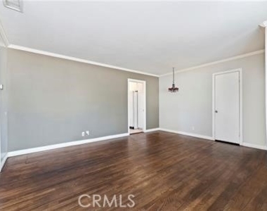 823 Filbert - Photo Thumbnail 3