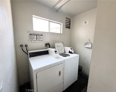 635 W 15th - Photo Thumbnail 10