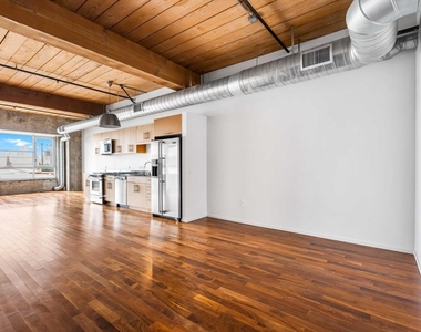530 S Hewitt Street - Photo Thumbnail 8
