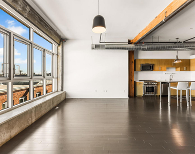 530 S Hewitt Street - Photo Thumbnail 21