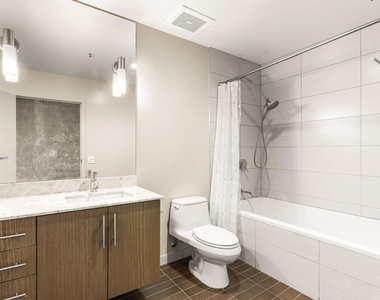 530 S Hewitt Street - Photo Thumbnail 9