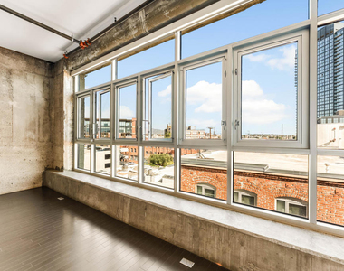 530 S Hewitt Street - Photo Thumbnail 22