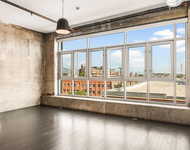530 S Hewitt Street - Photo Thumbnail 20