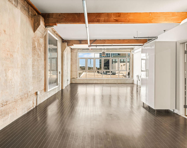530 S Hewitt Street - Photo Thumbnail 13