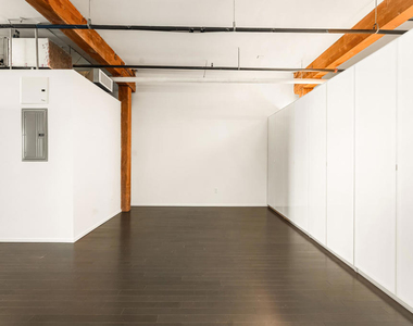 530 S Hewitt Street - Photo Thumbnail 5