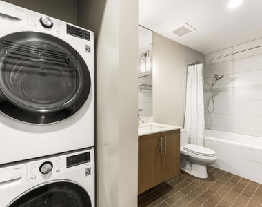 530 S Hewitt Street - Photo Thumbnail 10