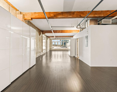 530 S Hewitt Street - Photo Thumbnail 3