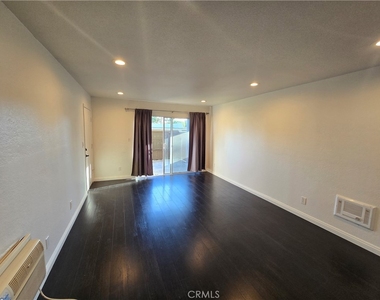 1345 Cabrillo Park Drive - Photo Thumbnail 6