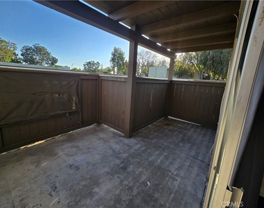1345 Cabrillo Park Drive - Photo Thumbnail 8