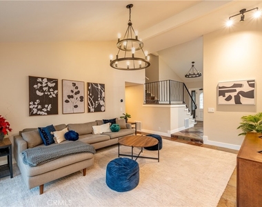 409 W Sierra - Photo Thumbnail 3