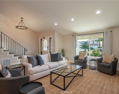 409 W Sierra - Photo Thumbnail 1