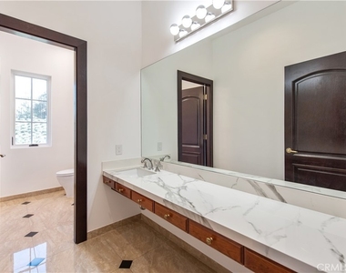 1578 Jade Street - Photo Thumbnail 10