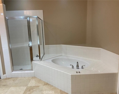 357 S San Vicente Lane - Photo Thumbnail 16