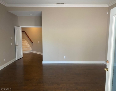 357 S San Vicente Lane - Photo Thumbnail 18