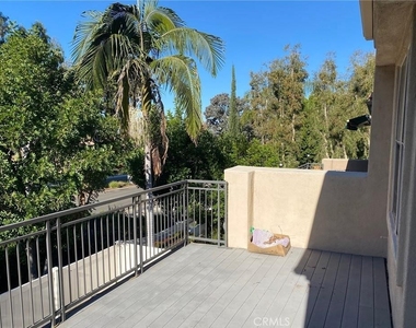 357 S San Vicente Lane - Photo Thumbnail 19