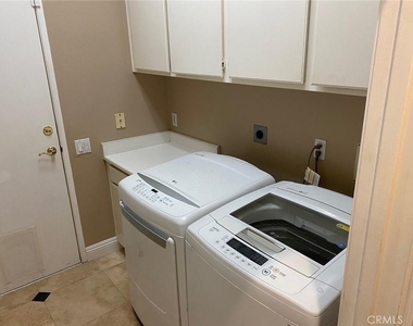 357 S San Vicente Lane - Photo Thumbnail 24