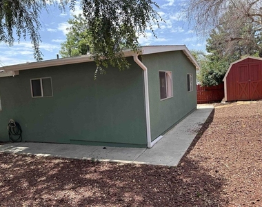 8621 Willow - Photo Thumbnail 7