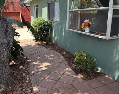 8621 Willow - Photo Thumbnail 3