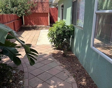 8621 Willow - Photo Thumbnail 4