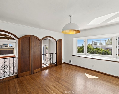 4 Camel Point Drive - Photo Thumbnail 15