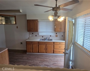 7815 Mango Avenue - Photo Thumbnail 5