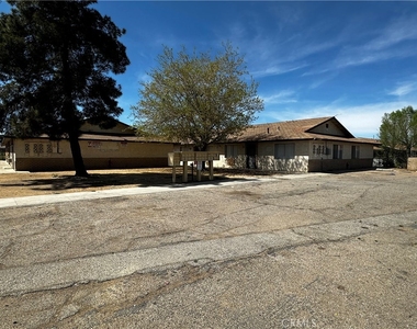 11661 White Avenue - Photo Thumbnail 14