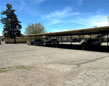 11661 White Avenue - Photo Thumbnail 16