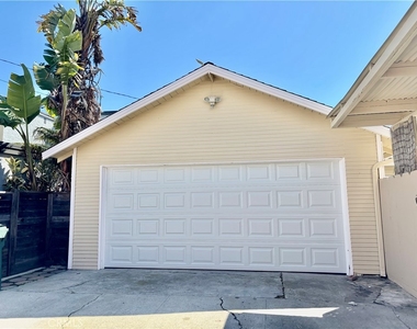 910 Acacia Avenue - Photo Thumbnail 22