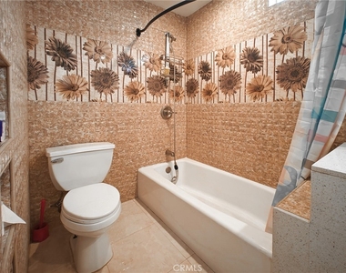 6217 Avon Avenue - Photo Thumbnail 4