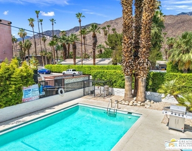 1674 S Via Salida - Photo Thumbnail 3