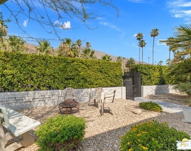 1674 S Via Salida - Photo Thumbnail 5