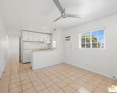 1674 S Via Salida - Photo Thumbnail 15